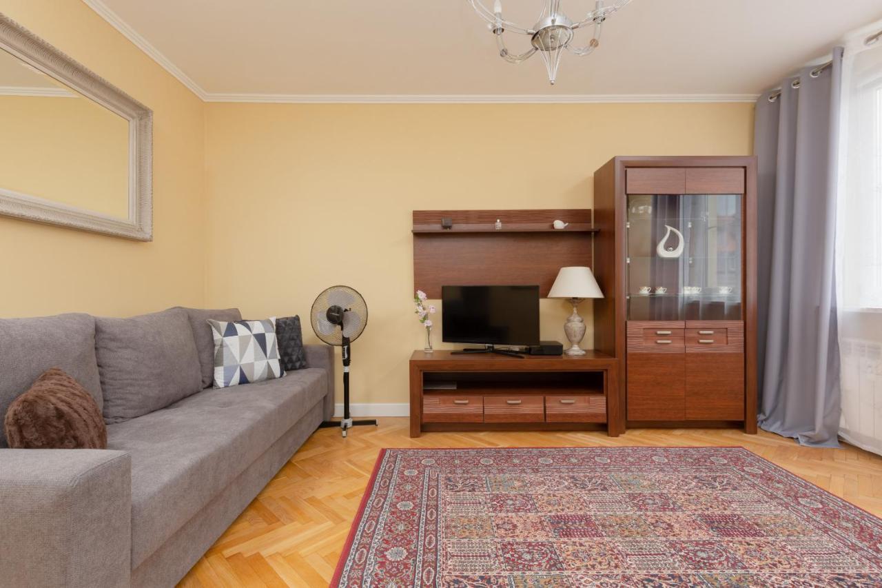Miodowa Apartment Krasinski Garden Warsaw By Noclegi Renters Eksteriør bilde