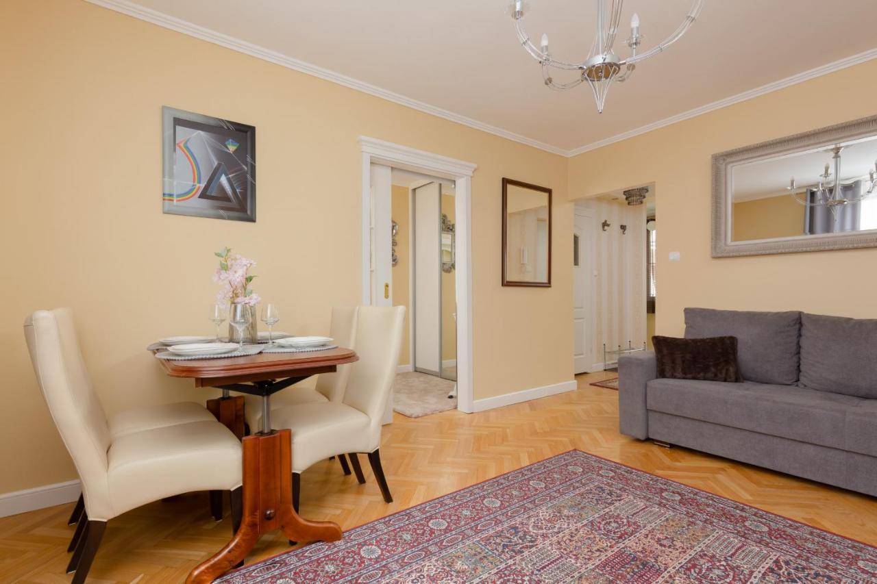Miodowa Apartment Krasinski Garden Warsaw By Noclegi Renters Eksteriør bilde